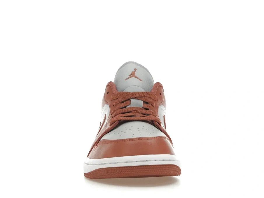 Фото № 2 с приближением к товару «‎Jordan 1 Low Sky J Orange»