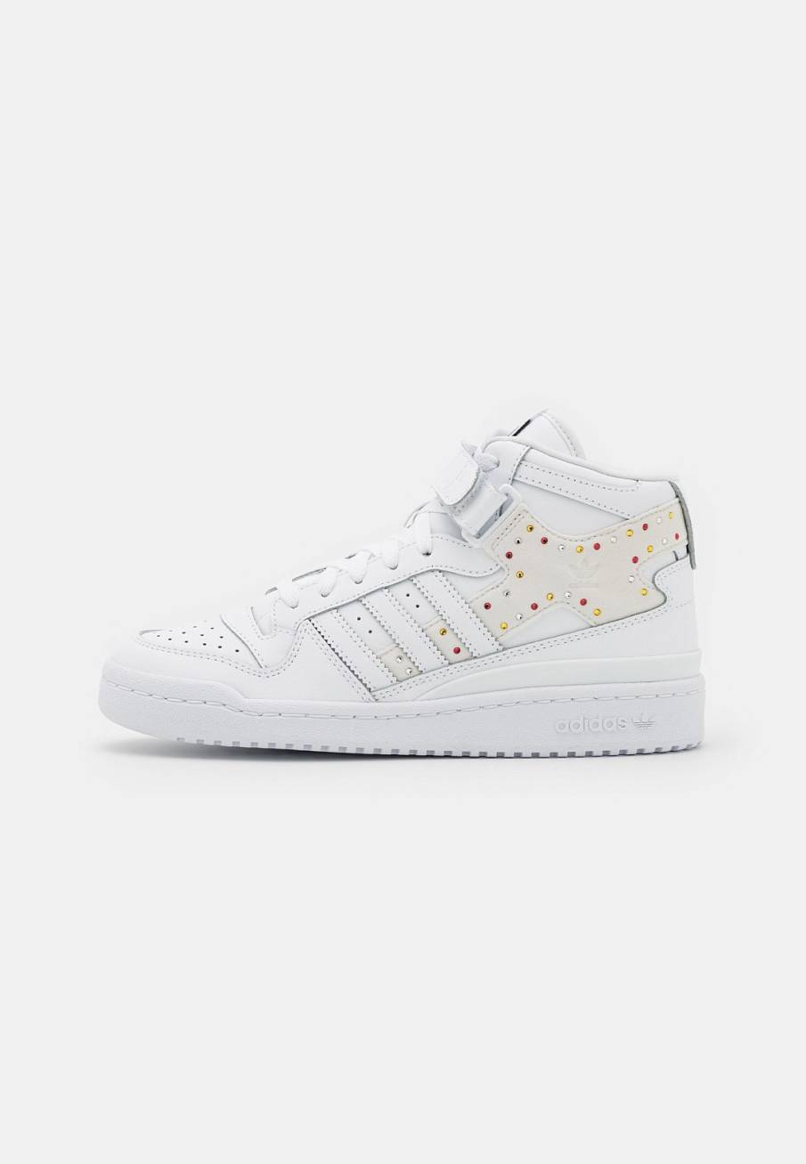 Фото № 1 с приближением к товару «‎Adidas Forum »
