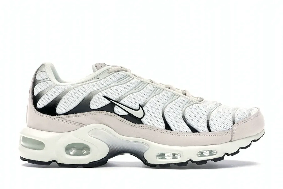 Фото № 1 с приближением к товару «‎Nike Air Max Plus Sail Black»