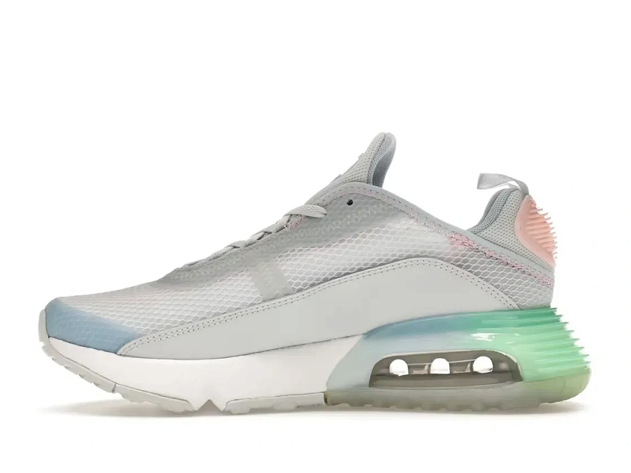 Фото № 3 с приближением к товару «‎Nike Air Max 2090»