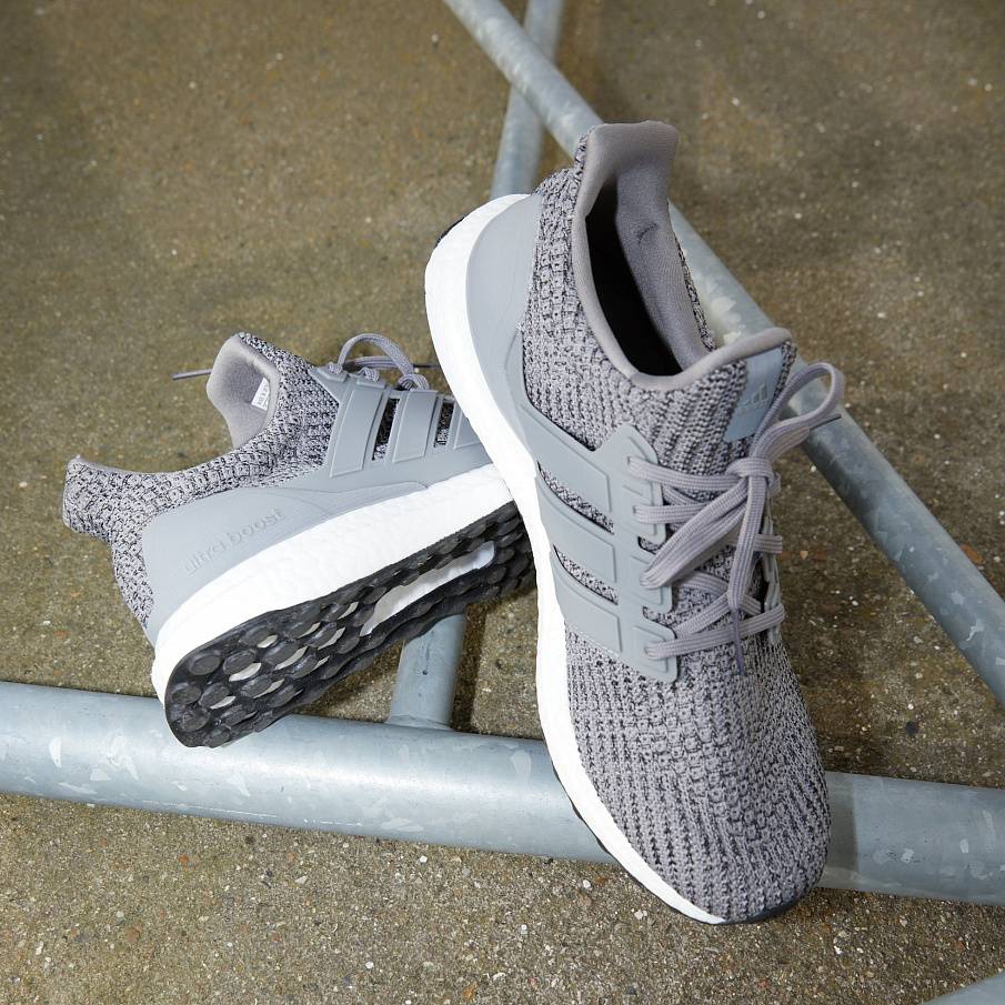 Фото № 3 с приближением к товару «‎Adidas Ultraboost 4.0 Dna »