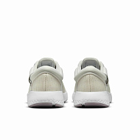 Фото № 4 с приближением к товару «‎Nike DO»