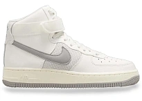 Фото № 1 с приближением к товару «‎Nike Air Force 1 High LE»