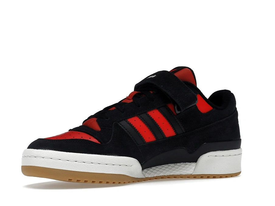 Фото № 4 с приближением к товару «‎adidas Forum Low Core Black Core Black Vivid Red»
