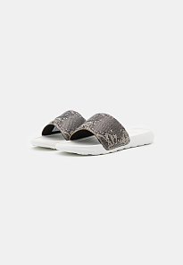 Фото № 1 с приближением к товару «‎Nike Victori One Slide Print»