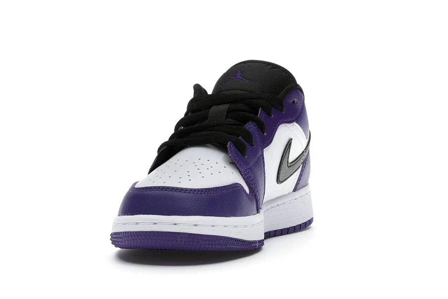 Фото № 2 с приближением к товару «‎Jordan 1 Low Court Purple White »