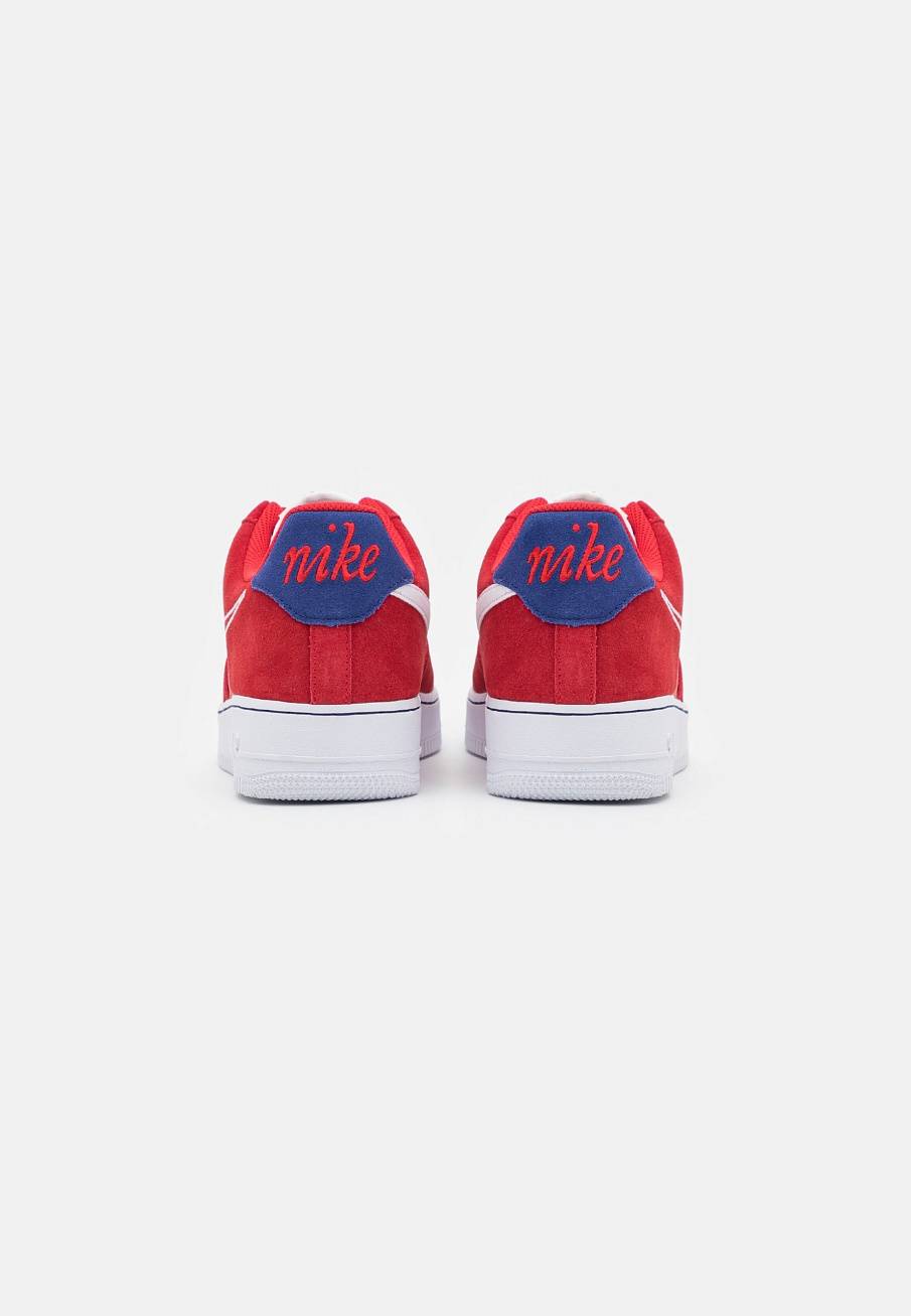 Фото № 2 с приближением к товару «‎Nike Air Force 1 ’07 »