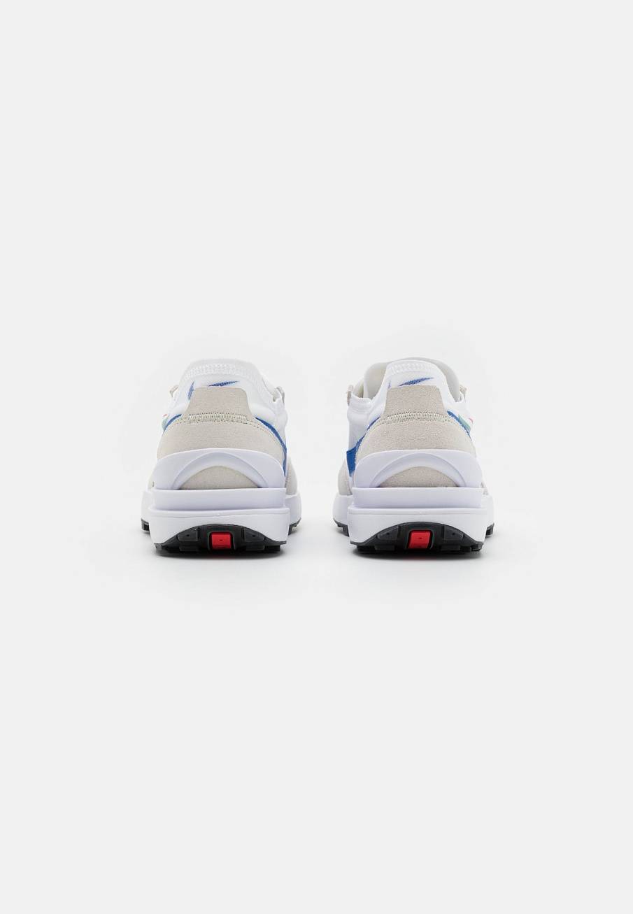 Фото № 3 с приближением к товару «‎Nike Waffle One »