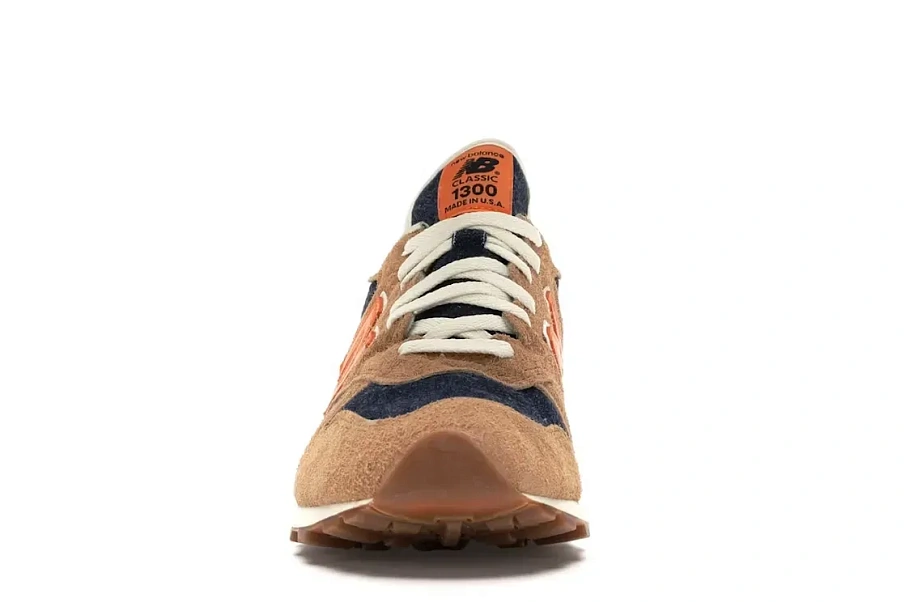 Фото № 2 с приближением к товару «‎New Balance 1300»