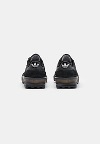 Фото № 3 с приближением к товару «‎Adidas Modern Indoor »