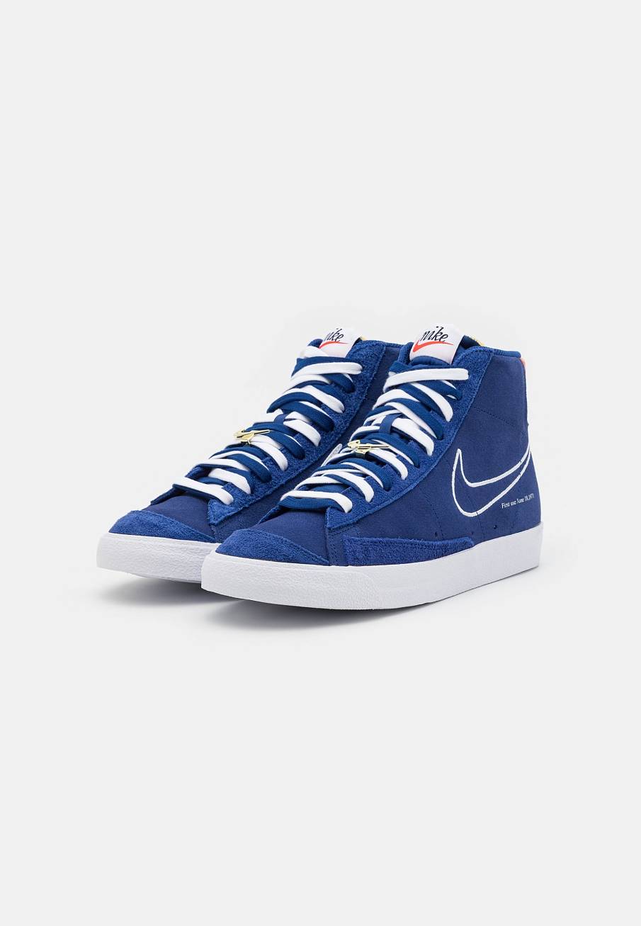 Фото № 2 с приближением к товару «‎Nike Blazer ’77 »