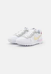 Фото № 2 с приближением к товару «‎Nike Internationalist »