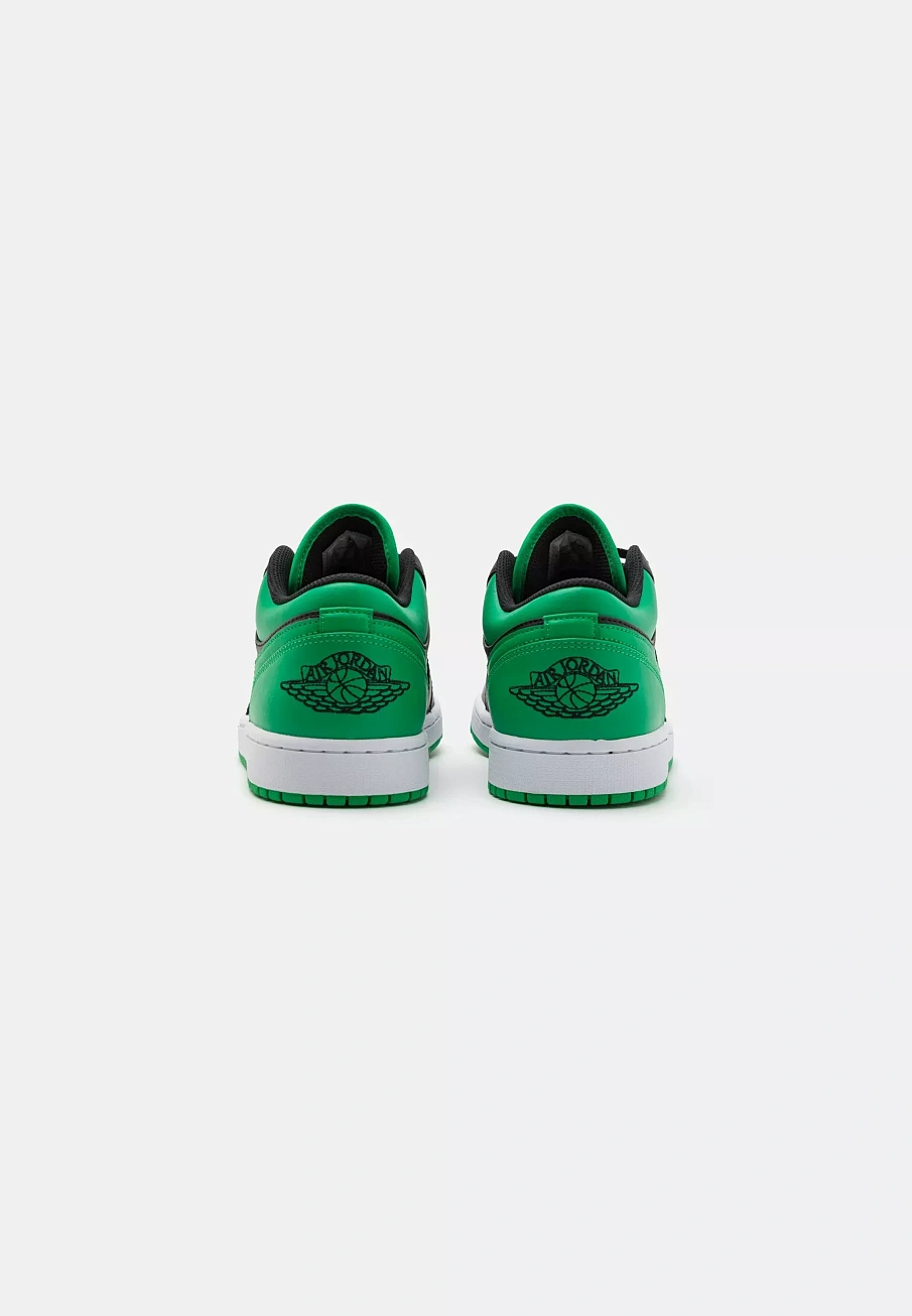 Фото № 2 с приближением к товару «‎AIR JORDAN 1»
