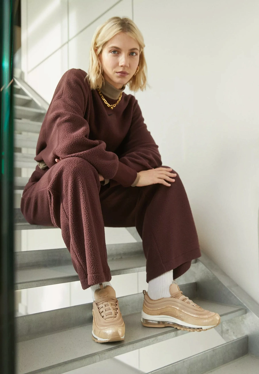 Фото № 3 с приближением к товару «‎W AIR MAX 97 ESS»