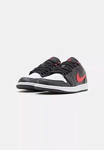 Фото № 2 с приближением к товару «‎AIR JORDAN 1»