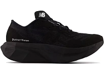 Фото № 1 с приближением к товару «‎New Balance FuelCell Supercomp Elite V4»