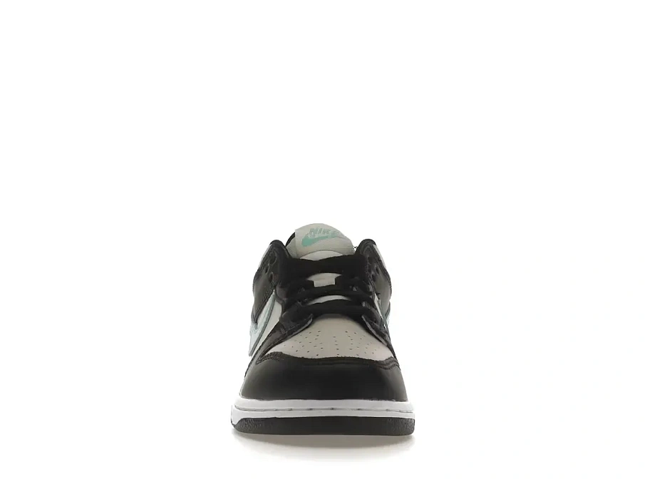 Фото № 2 с приближением к товару «‎Nike Dunk Low»