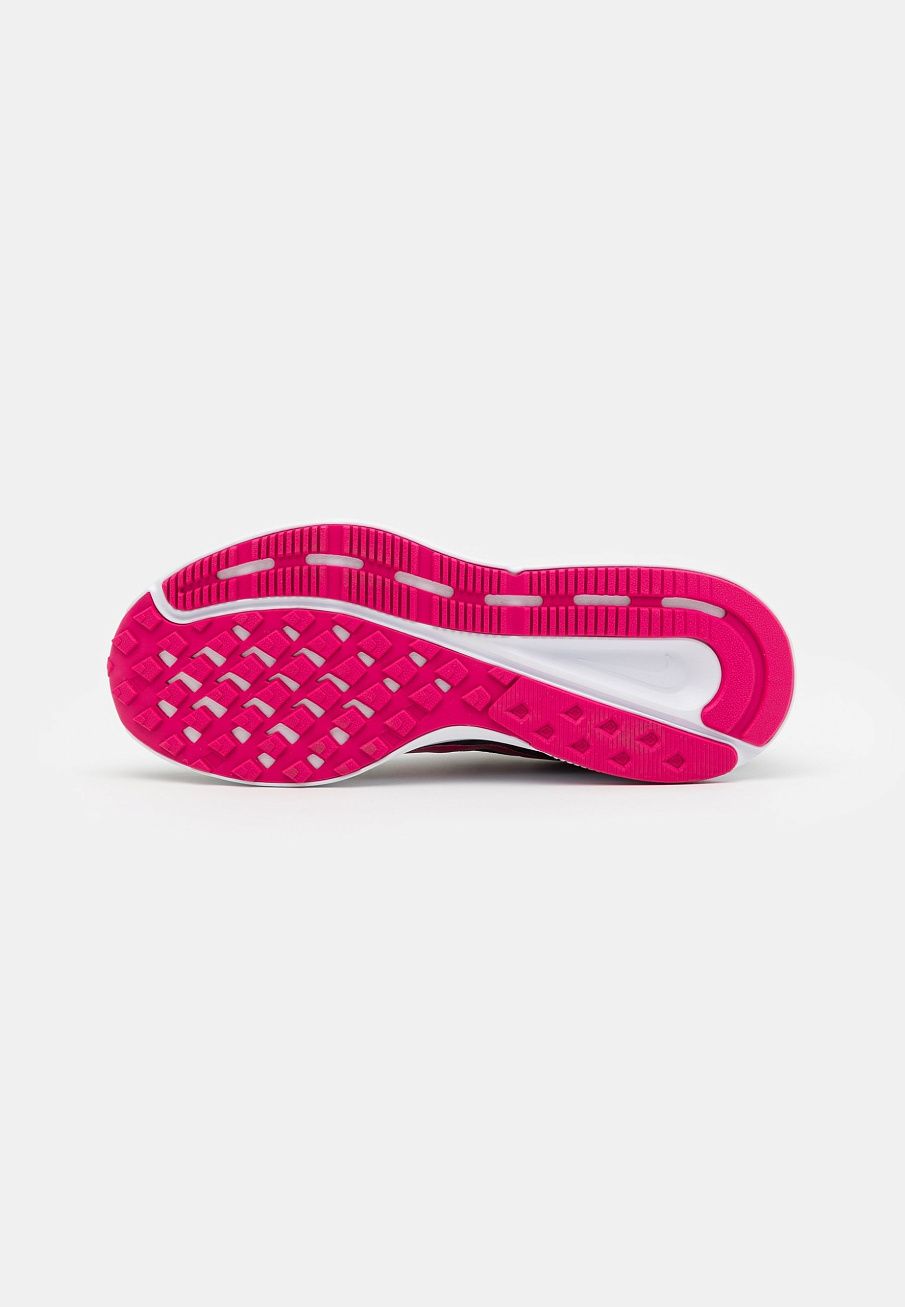 Фото № 5 с приближением к товару «‎Nike Run Swift 2»