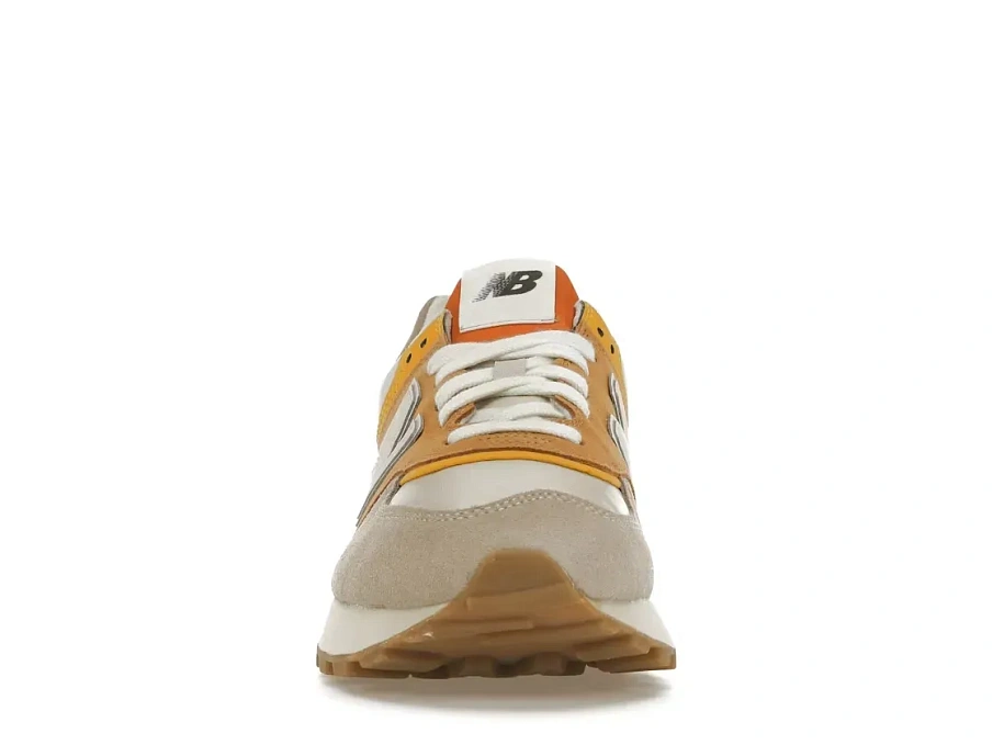 Фото № 2 с приближением к товару «‎New Balance 574 Legacy»