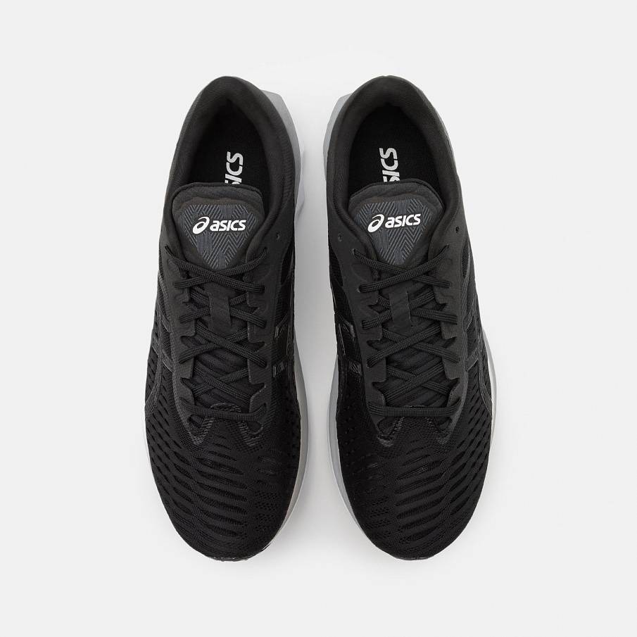 Фото № 4 с приближением к товару «‎Asics Novablast»