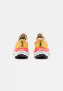 Фото № 3 с приближением к товару «‎ZOOM FLY 5»