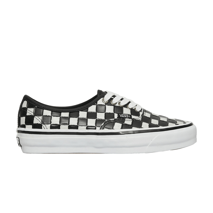 Фото № 1 с приближением к товару «‎Vans Authentic 44 Vibram Leather Checkerboard - Black White»