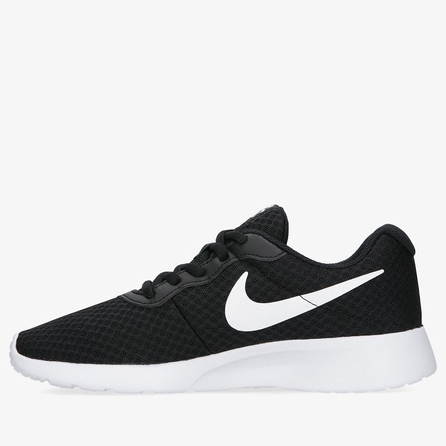Фото № 3 с приближением к товару «‎Nike Tanjun»