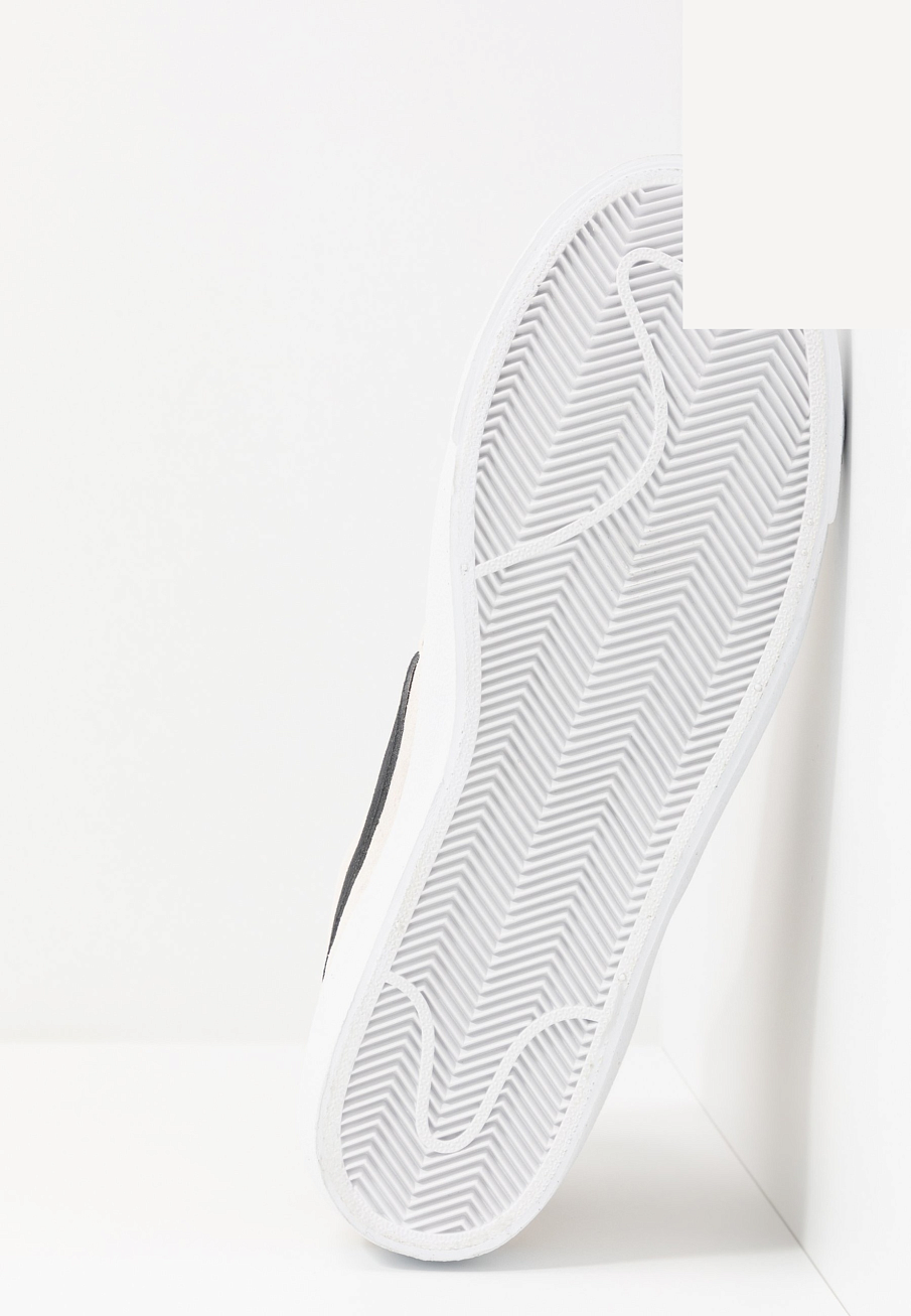 Фото № 5 с приближением к товару «‎Nike Blazer 77 »