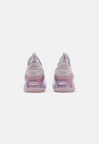 Фото № 3 с приближением к товару «‎AIR MAX 270»