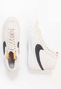 Фото № 2 с приближением к товару «‎Nike Blazer 77 »