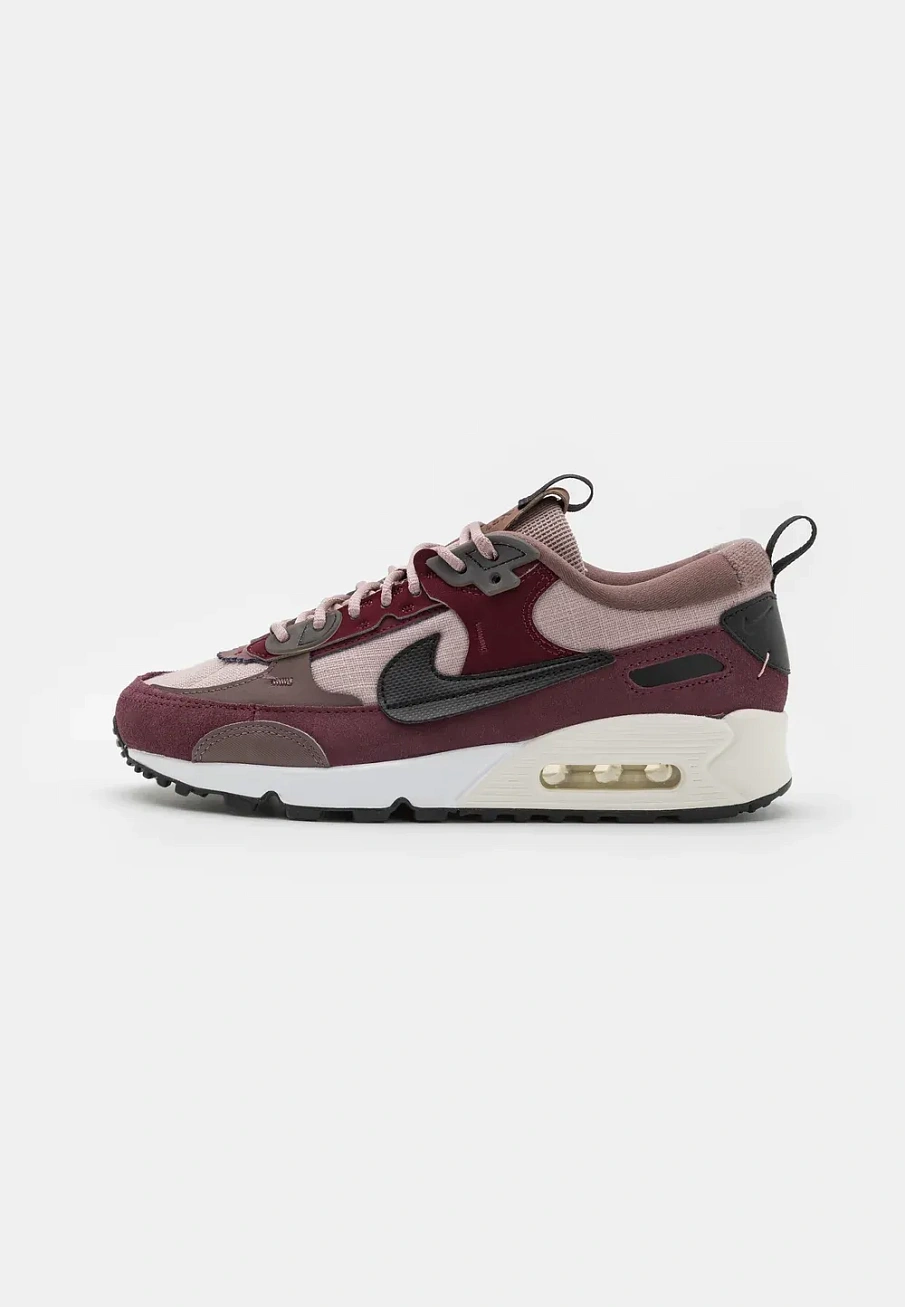 Фото № 1 с приближением к товару «‎AIR MAX 90 FUTURA»