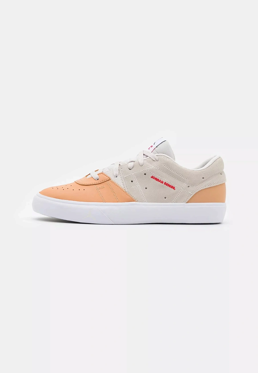 Фото № 1 с приближением к товару «‎JORDAN SERIES ES»