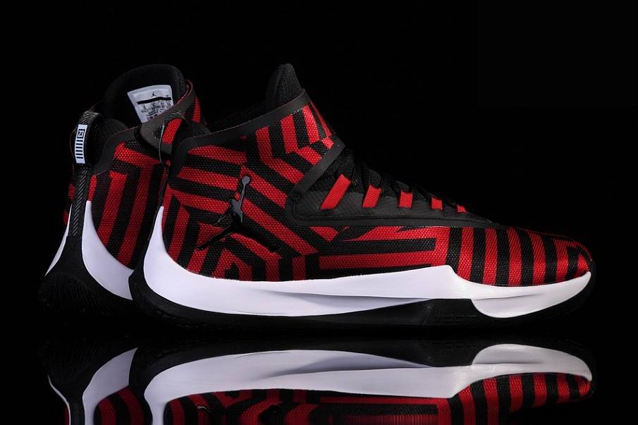 Фото № 2 с приближением к товару «‎Nike Air Jordan Fly Unlimited Fire »