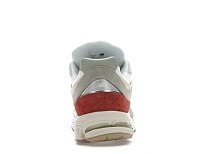 Фото № 4 с приближением к товару «‎New Balance 2002R»