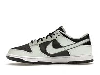 Фото № 3 с приближением к товару «‎Nike Dunk Low»