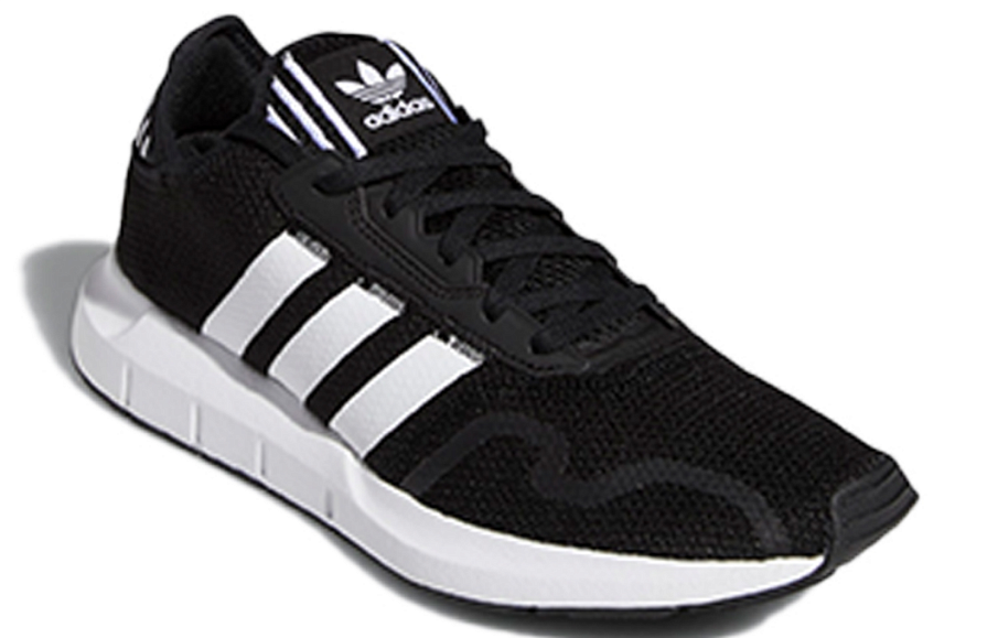 Фото № 3 с приближением к товару «‎adidas originals Swift Run X 'Core Black'»