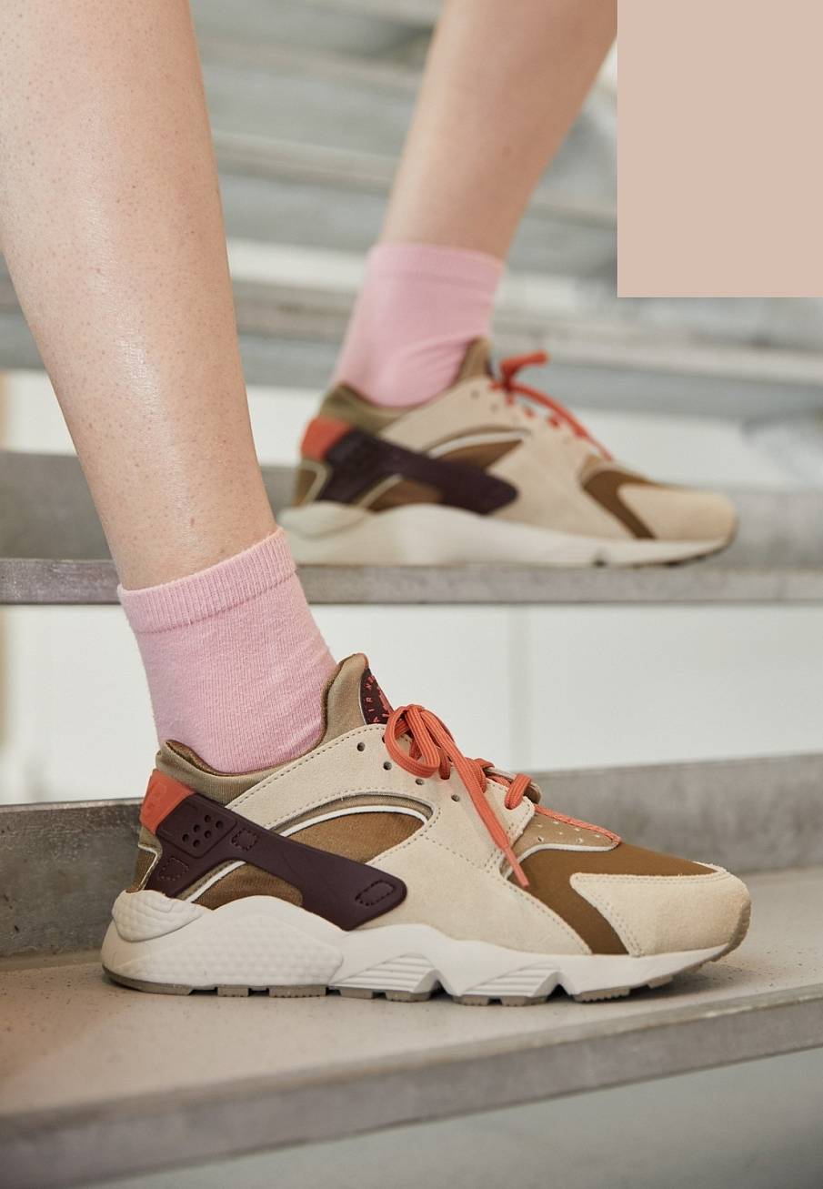 Фото № 4 с приближением к товару «‎Nike Air Huarache »