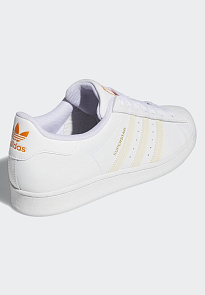 Фото № 4 с приближением к товару «‎Adidas Superstar »