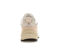 Фото № 4 с приближением к товару «‎New Balance 990v6»