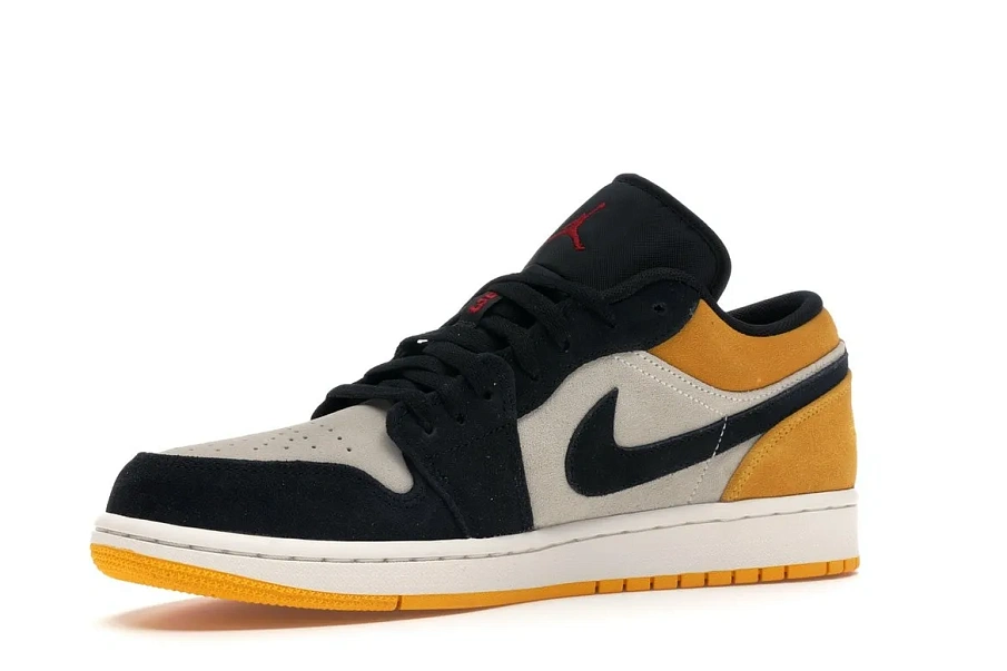 Фото № 3 с приближением к товару «‎Jordan 1 Low Sail University Gold Black»