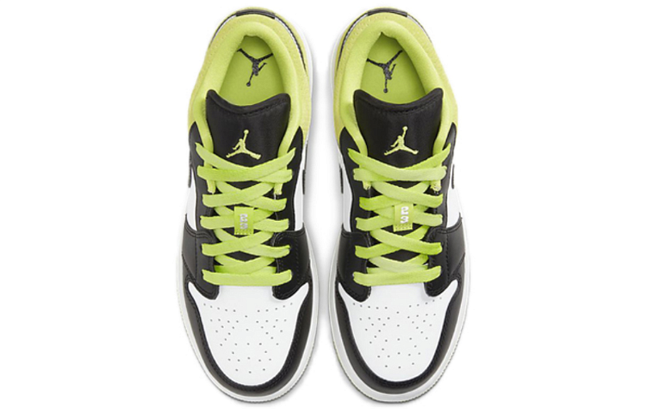 Фото № 4 с приближением к товару «‎Nike Air Jordan 1 low SE (GS)»