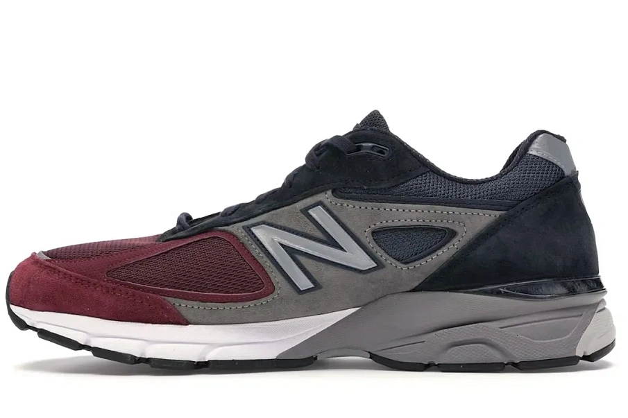 Фото № 3 с приближением к товару «‎New Balance 990v4»