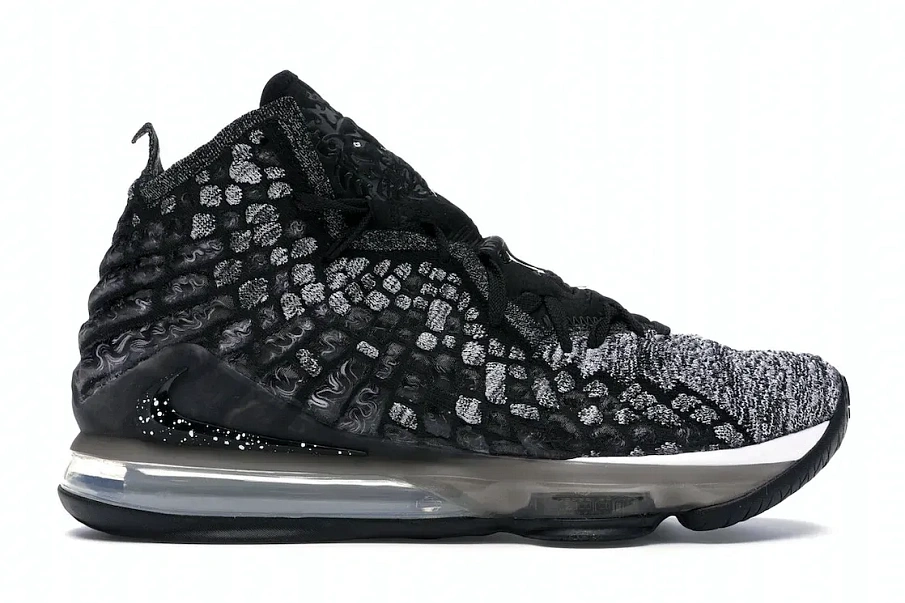 Фото № 1 с приближением к товару «‎Nike LeBron 17 Black White»