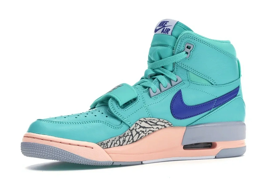 Фото № 4 с приближением к товару «‎Jordan Legacy 312 Hyper Jade»