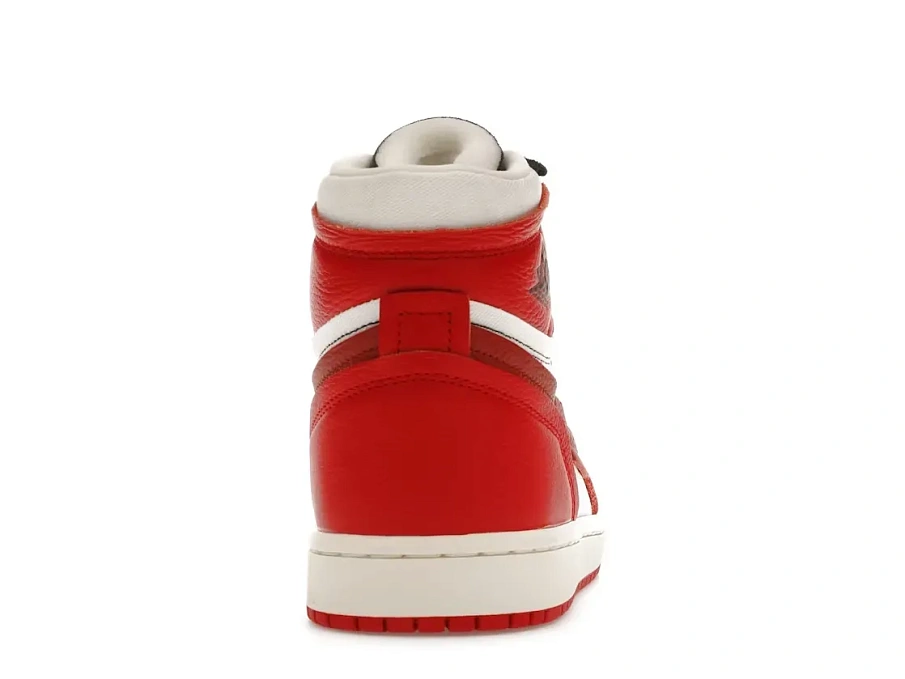Фото № 4 с приближением к товару «‎Jordan 1 High»