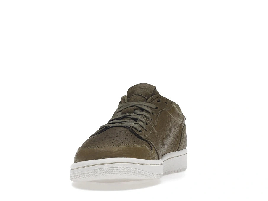 Фото № 2 с приближением к товару «‎Jordan 1 Retro Low NS Trooper Olive»
