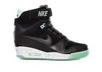 Фото № 1 с приближением к товару «‎Nike AIR REVOLUTION SKY HI QS Loverution Pack »
