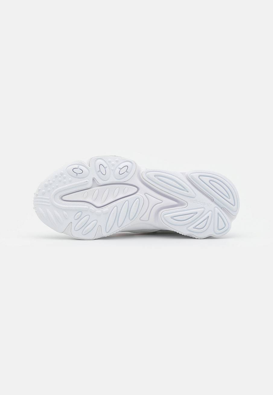 Фото № 5 с приближением к товару «‎Adidas Ozweego »