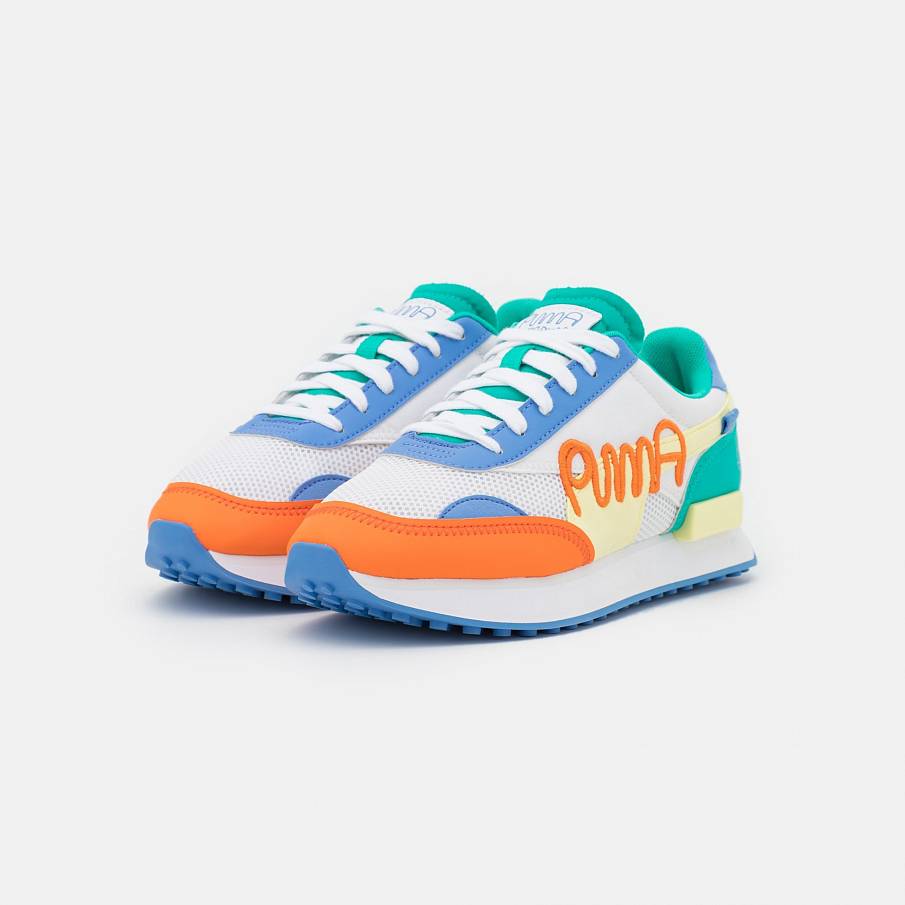Фото № 2 с приближением к товару «‎Puma Future Rider »