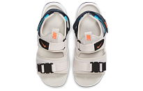 Фото № 4 с приближением к товару «‎Nike WMNS Canyon BeigeWhite»